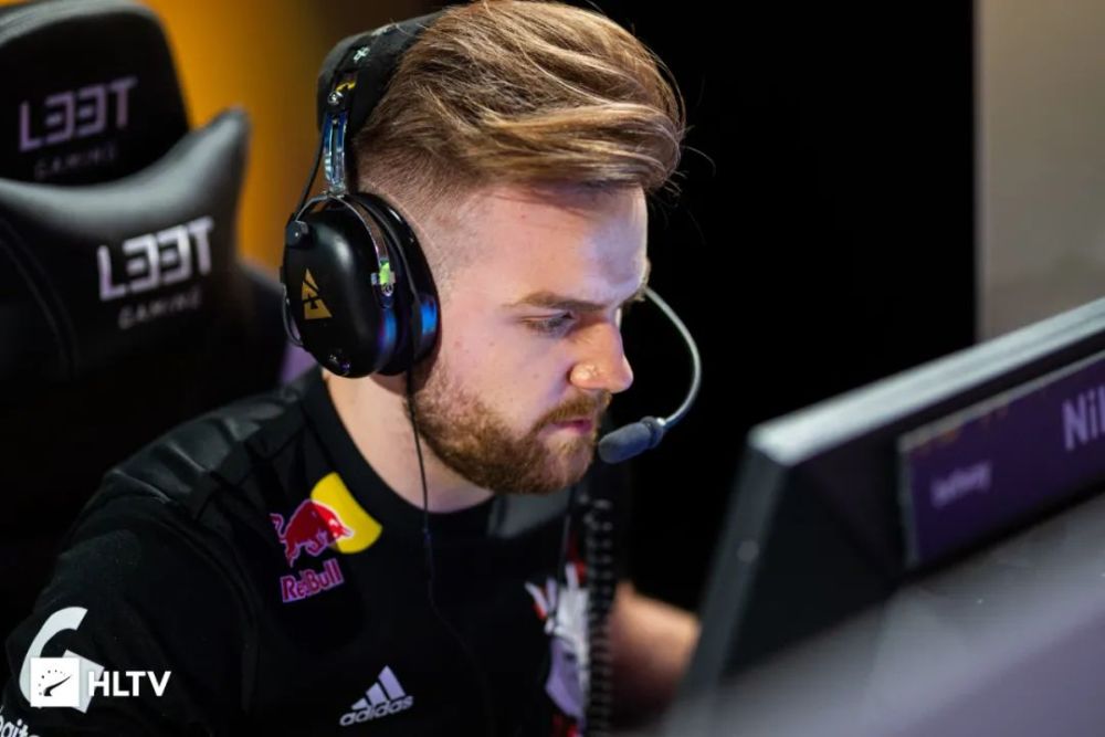 【视频】7月27日LPL夏季赛战果：IG零封TES、SN、LNG涉险过关