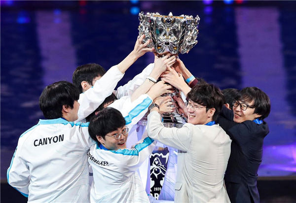 外媒评欧洲KC战队财务状况：以粉丝为主建队三年便开始盈利