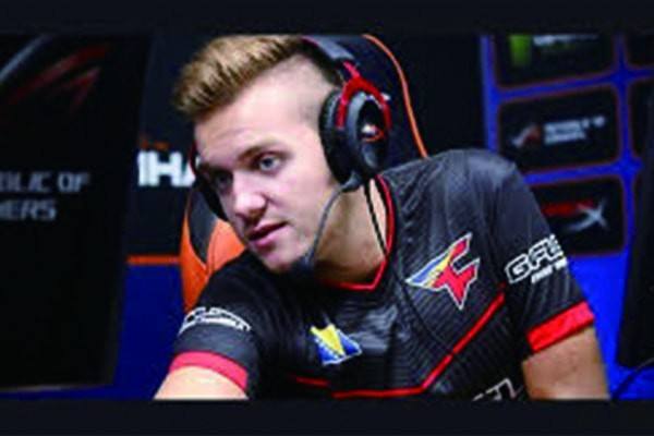 NAVI, Spirit , Vitality , 和 Mouz 收到 IEM 成都 2025 的邀请