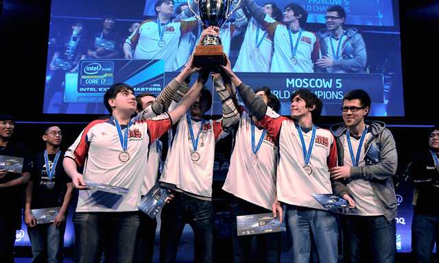 外媒发布LOL全球战力排行榜：T1第一 V5第二