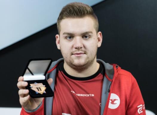 你上你也行？CSGO教练到底需要什么样的技能